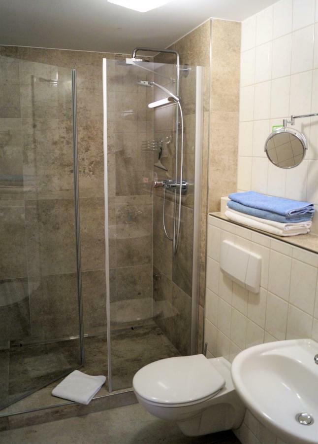 Wirtshaus & Pension "Zum Hammer" Neustadt  エクステリア 写真